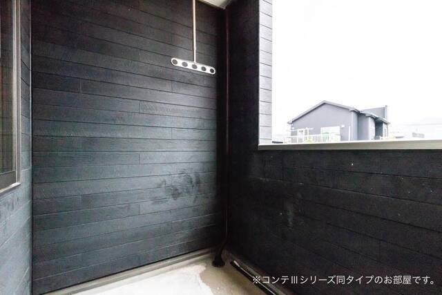 バルコニー　落ち着いた時間を過ごせるバルコニーです