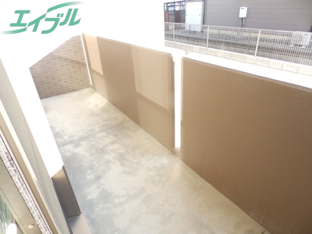 バルコニー　同物件別室画像