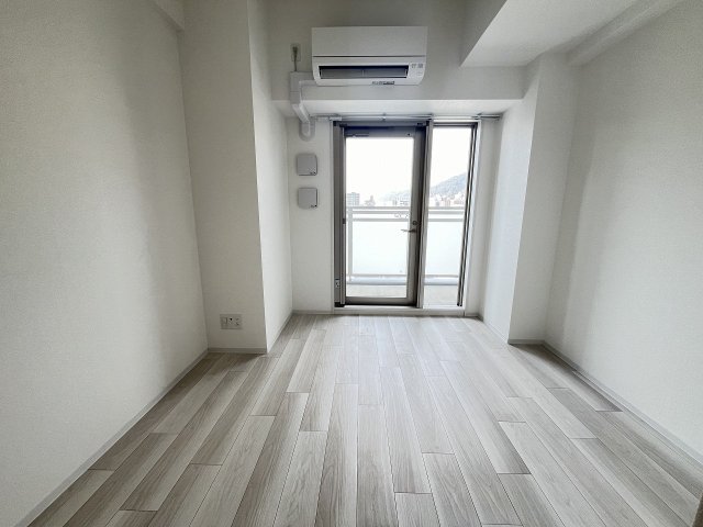 その他部屋・スペース　開放的な寝室です