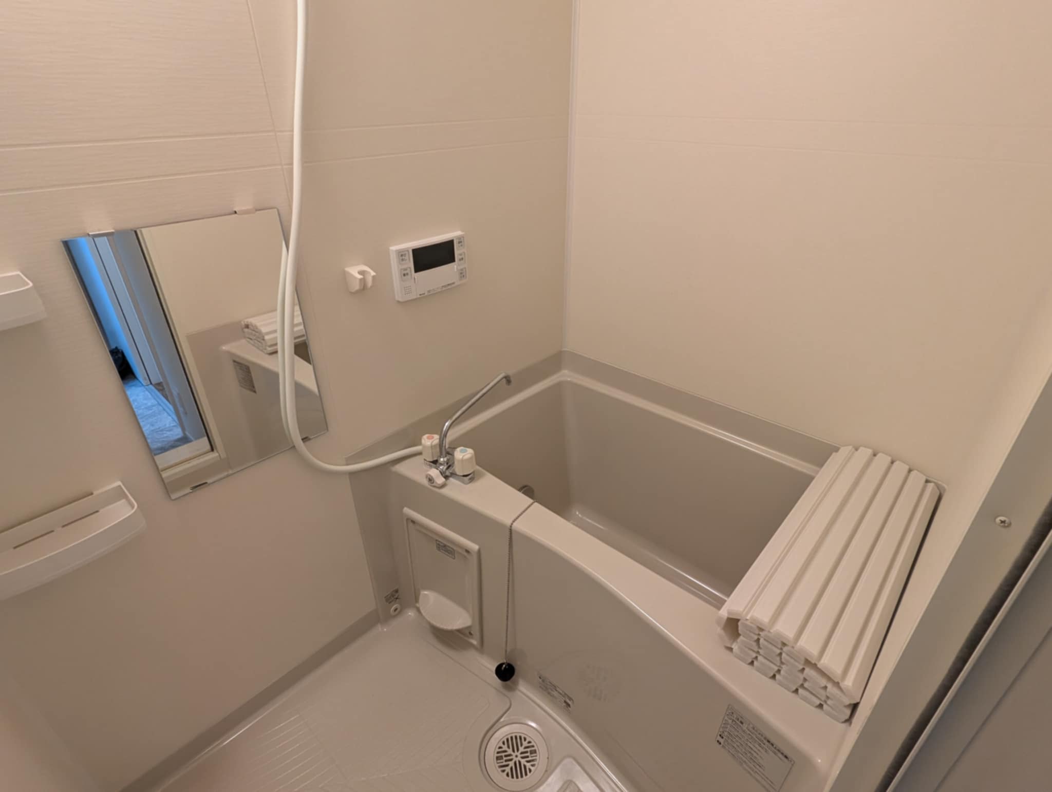 バス・シャワールーム　■浴室