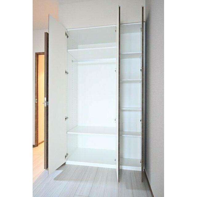 収納　クローゼット