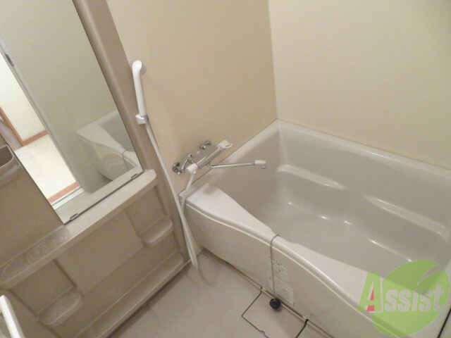 バス・シャワールーム　疲れた一日はお風呂でゆっくりしたいものですね。