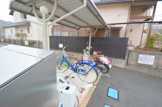 コンビニ　セブンイレブン熊野町萩原8丁目店（コンビニ）まで1040m