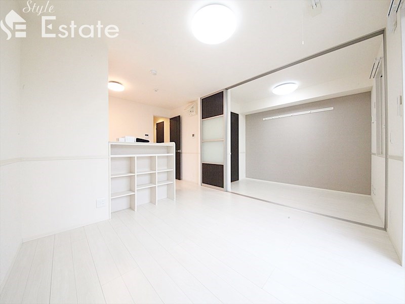 居室・リビング　内装