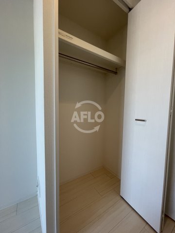 収納　エスリード弁天町ベイコート　クローゼット