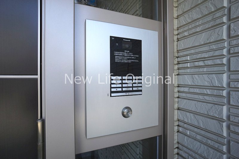 エントランス　エントランスは防犯面に配慮したオートロック付で安心です☆