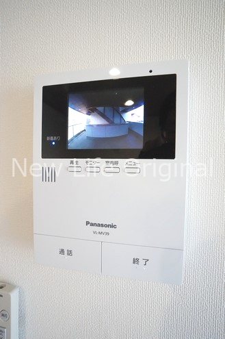 セキュリティ　室内から来訪者を確認できるＴＶモニターホン付きで安心です☆