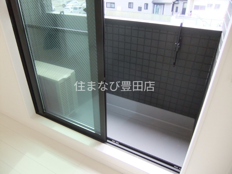 バルコニー　同型別部屋写真