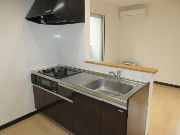 キッチン　人気の対面システムキッチンタイプです！