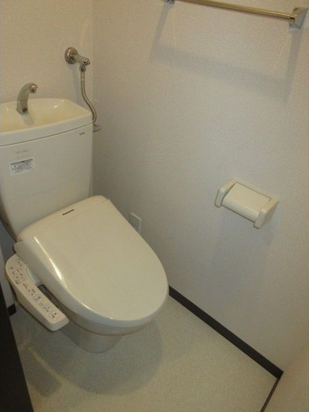 トイレ　ウォシュレット設置済みです！