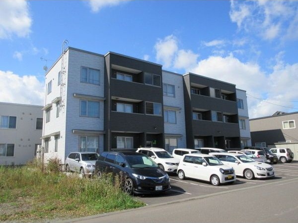 建物外観　☆物件名【ラ・リベルタ】とお伝えください！