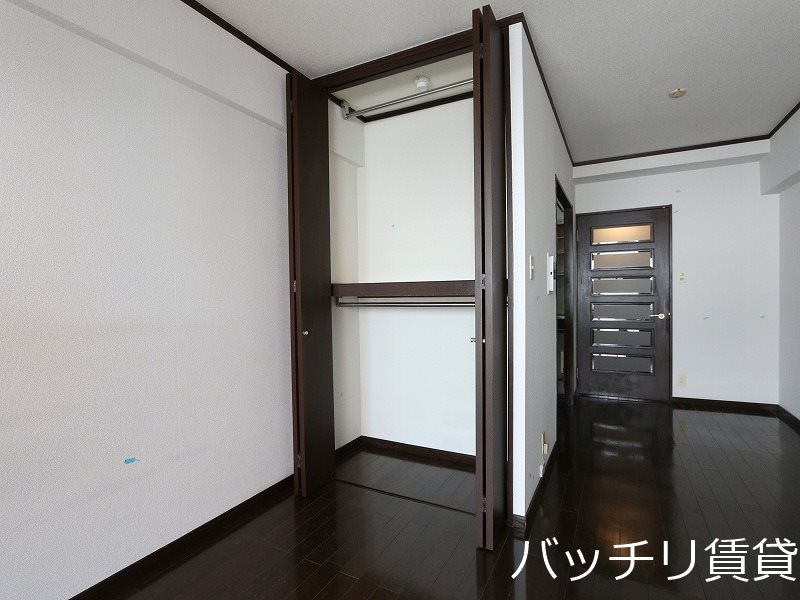 収納　別号室写真のため、現況を優先いたします。