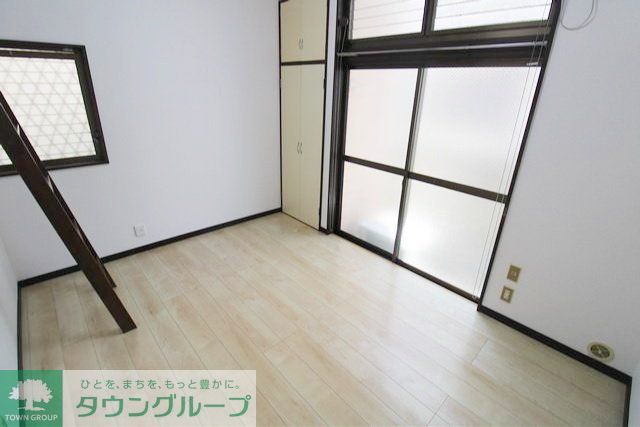 居室・リビング　同物件別部屋写真