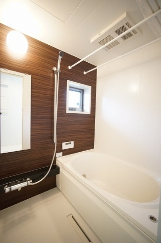 バス・シャワールーム　図面と現状に相違がある場合には現状を優先