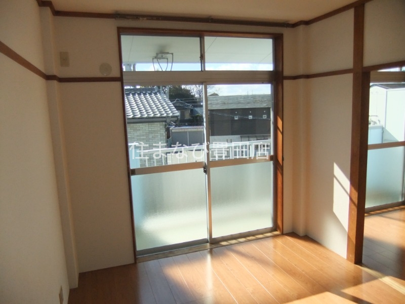 居室・リビング　同型別部屋写真