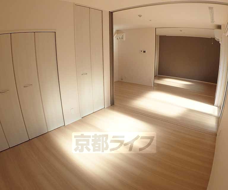 居室・リビング　フローリングでとてもキレイです。