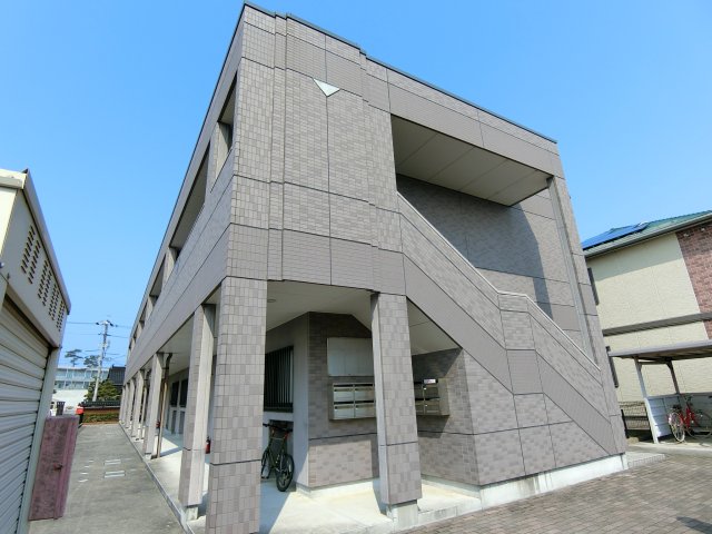 建物外観　外観写真（昼）