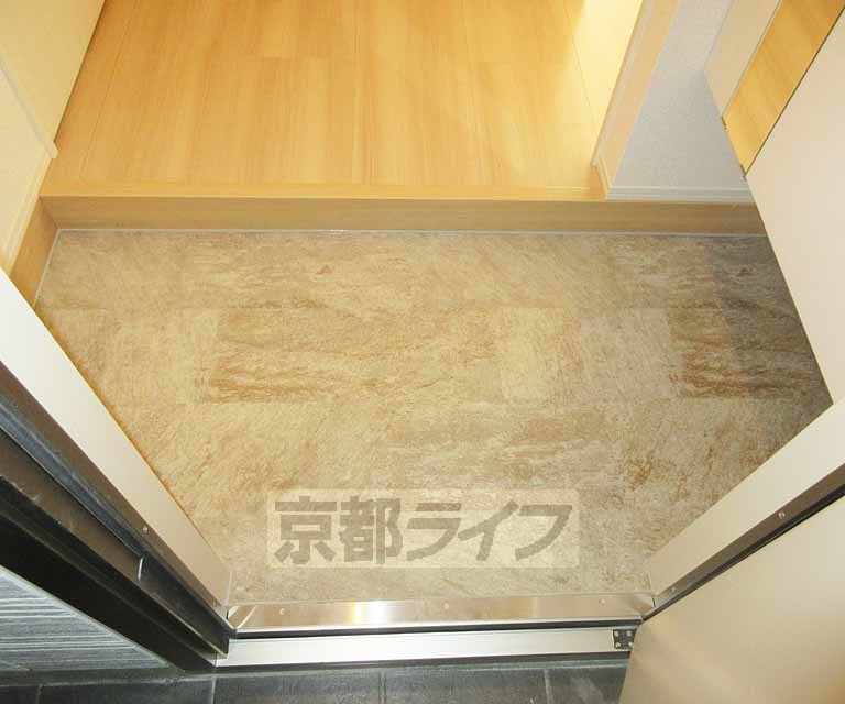 玄関　段差も少ない！