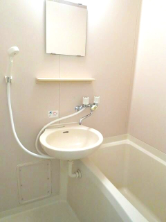バス・シャワールーム　日々の疲れを癒すお風呂付です