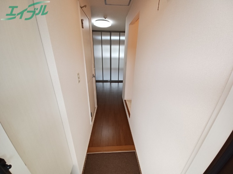 玄関　別部屋反転参考写真