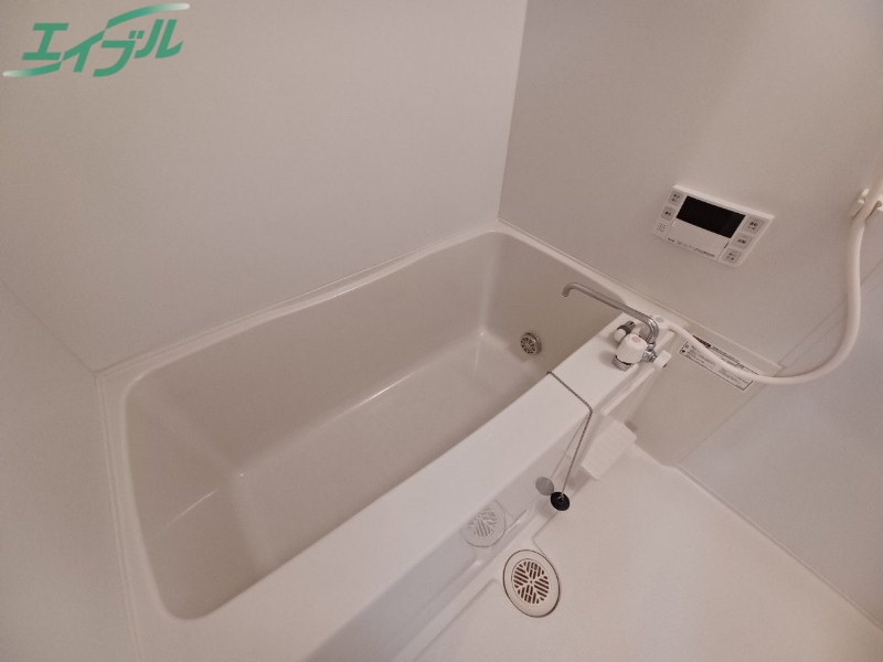 バス・シャワールーム　別部屋反転参考写真