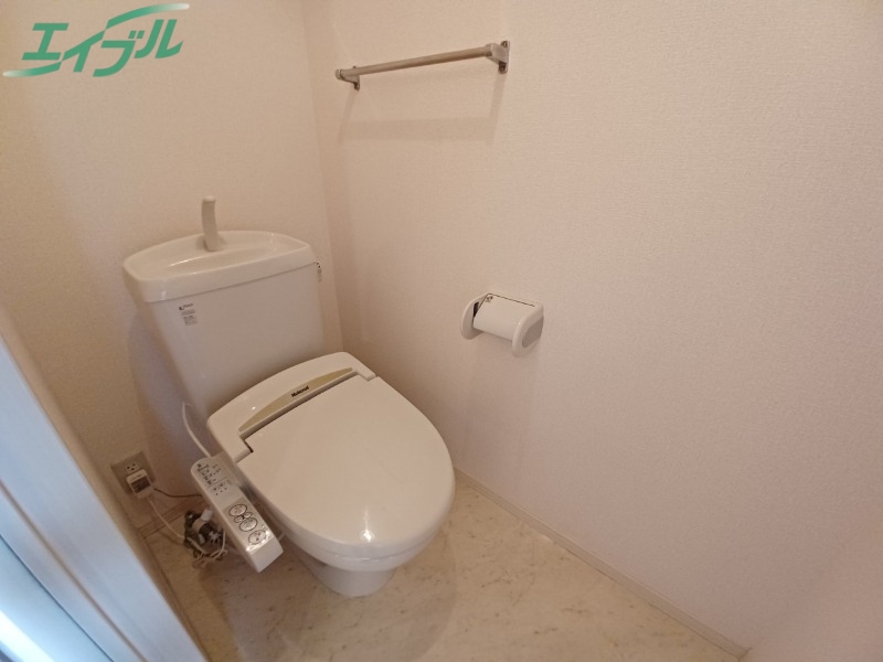 トイレ　別部屋反転参考写真