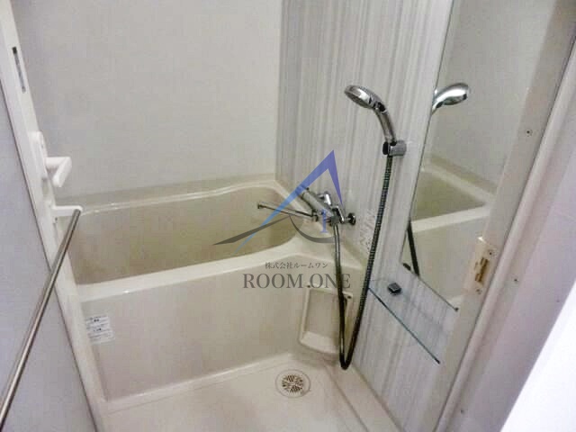 バス・シャワールーム　お風呂です。