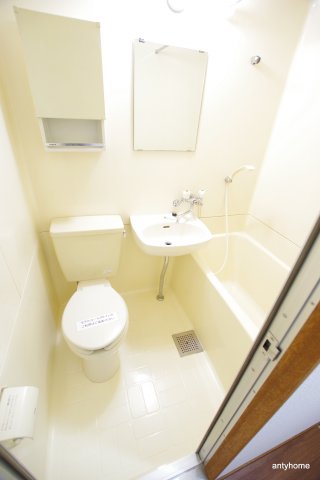 バス・シャワールーム