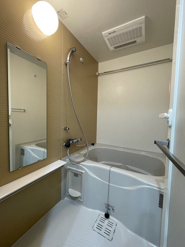 バス・シャワールーム　☆ゆったりくつろげるお風呂☆