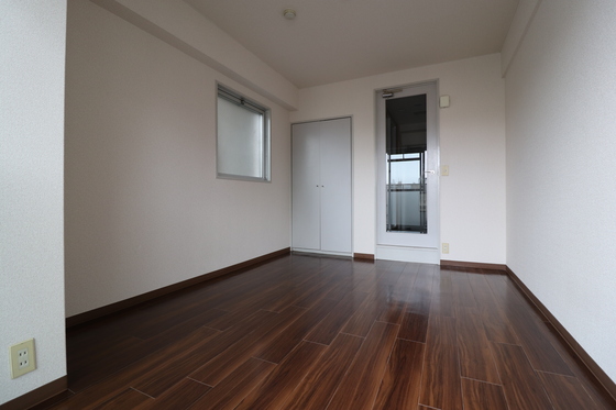 居室・リビング　※別号室の写真です