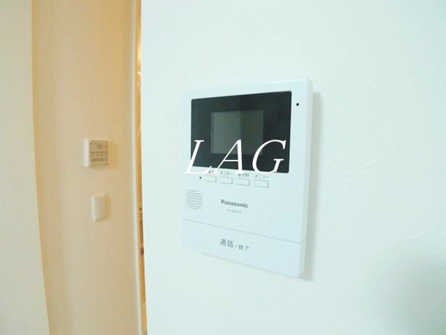 セキュリティ　モニター付きインターホンです。