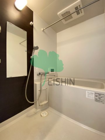 バス・シャワールーム　清潔感のある浴室です！