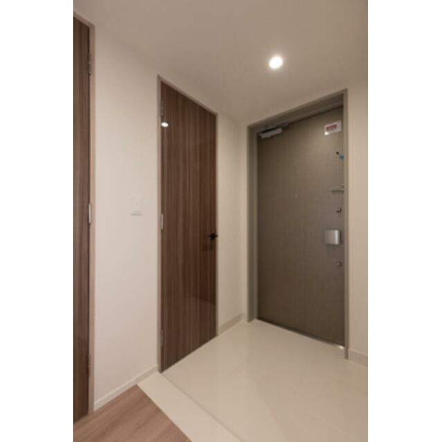 玄関　※写真は同タイプ住戸です。