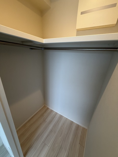 収納　※別号室参考写真　内装異なる可能性あり