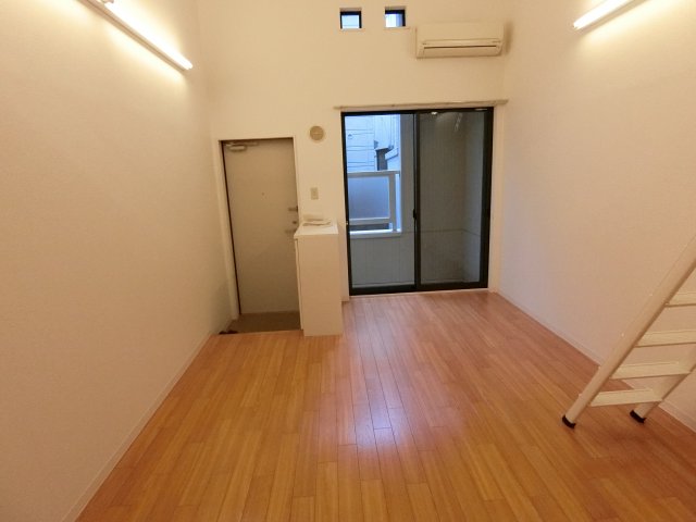 居室・リビング　カリーノ　北区王子本町