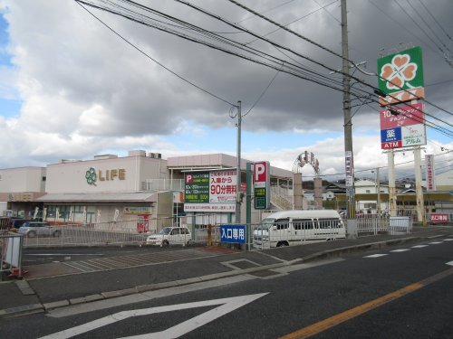 スーパー　ライフ滝谷店（スーパー）まで628m