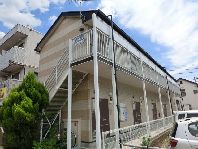 建物外観　２００６年築のきれいなアパート