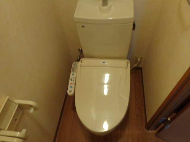 トイレ　シャワー付トイレ（イメージ）