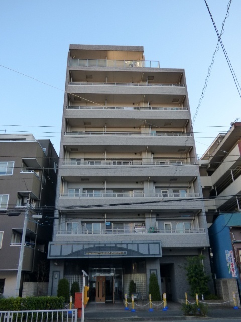 建物外観　オートロック完備