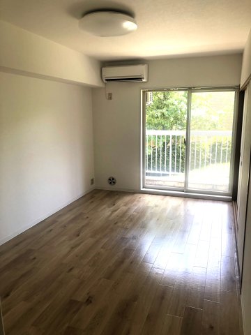 居室・リビング　別部屋の写真となります