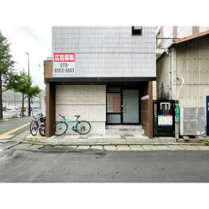 建物外観　敷地内／建物
