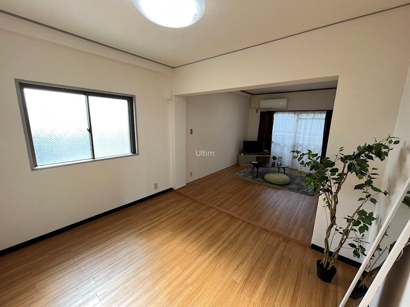 居室・リビング　※同タイプの他のお部屋です