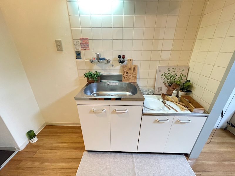 キッチン　※同タイプの他のお部屋です