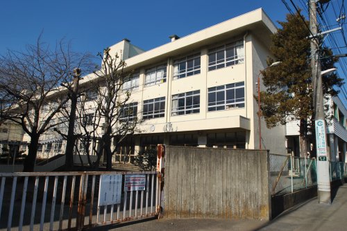 中学校　相模原市立清新中学校（中学校）まで303m