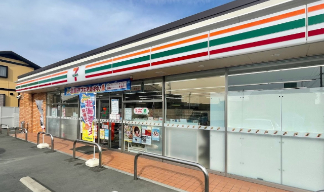 コンビニ　セブンイレブン浜松天王町店（コンビニ）まで402m
