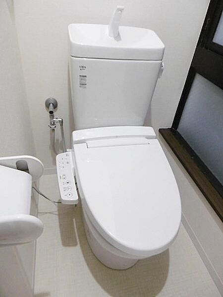 トイレ　※他号室参考写真