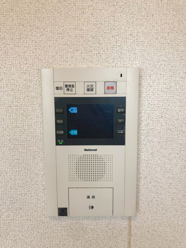 セキュリティ　※同タイプ参考写真　ＴＶモニターホン付