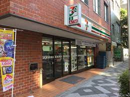 コンビニ　セブンイレブン台東東上野6丁目店（コンビニ）まで319m