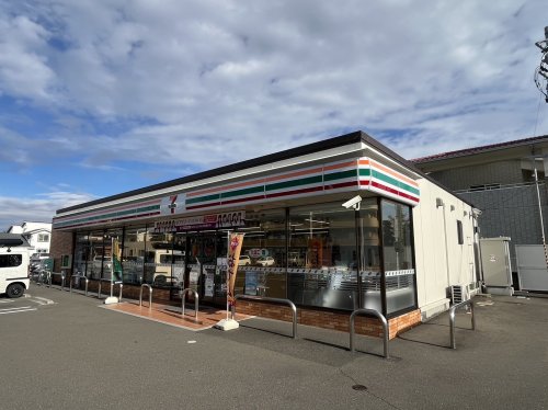 コンビニ　セブンイレブン 仙台六丁の目駅前店（コンビニ）まで644m
