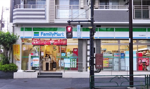 コンビニ　ファミリーマート市谷柳町店（コンビニ）まで191m